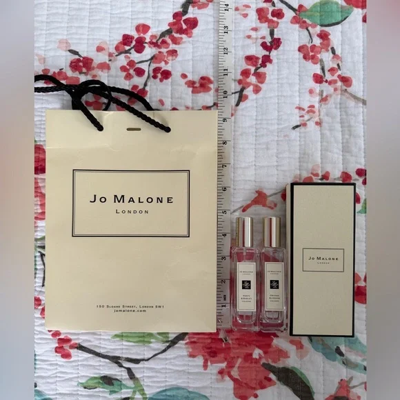 Jo Malone two empty perfume bottles, box and gift bag - Picture 4 of 8